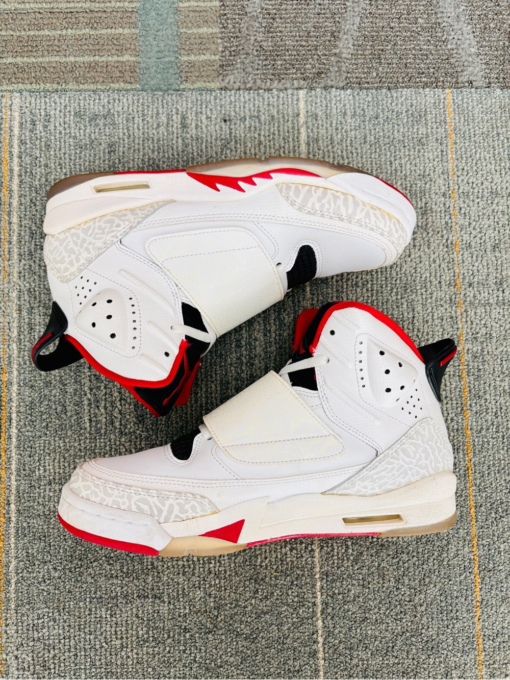 Nike Air Jordan Son of Mars Fire Red 512246-112 Boy’s Size 6.5 White Cement
